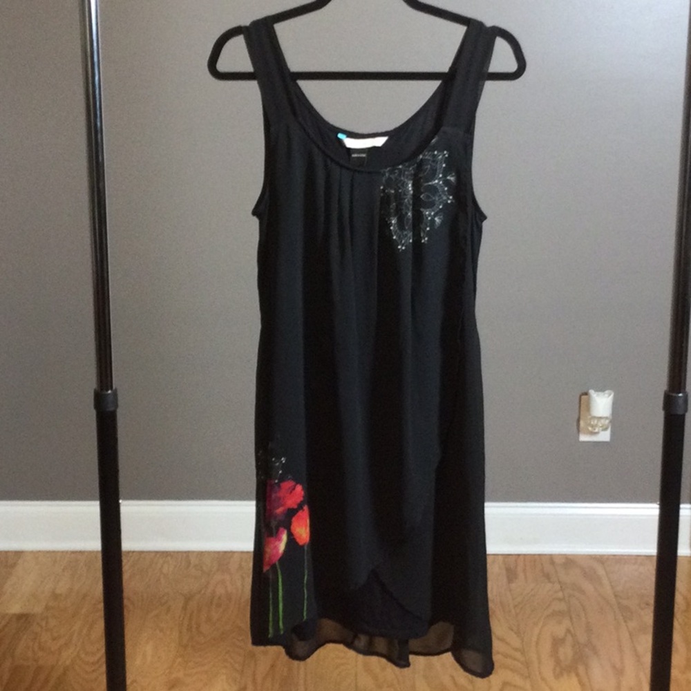 L Desigual Black Sleeveless Dress with Floral Accents
